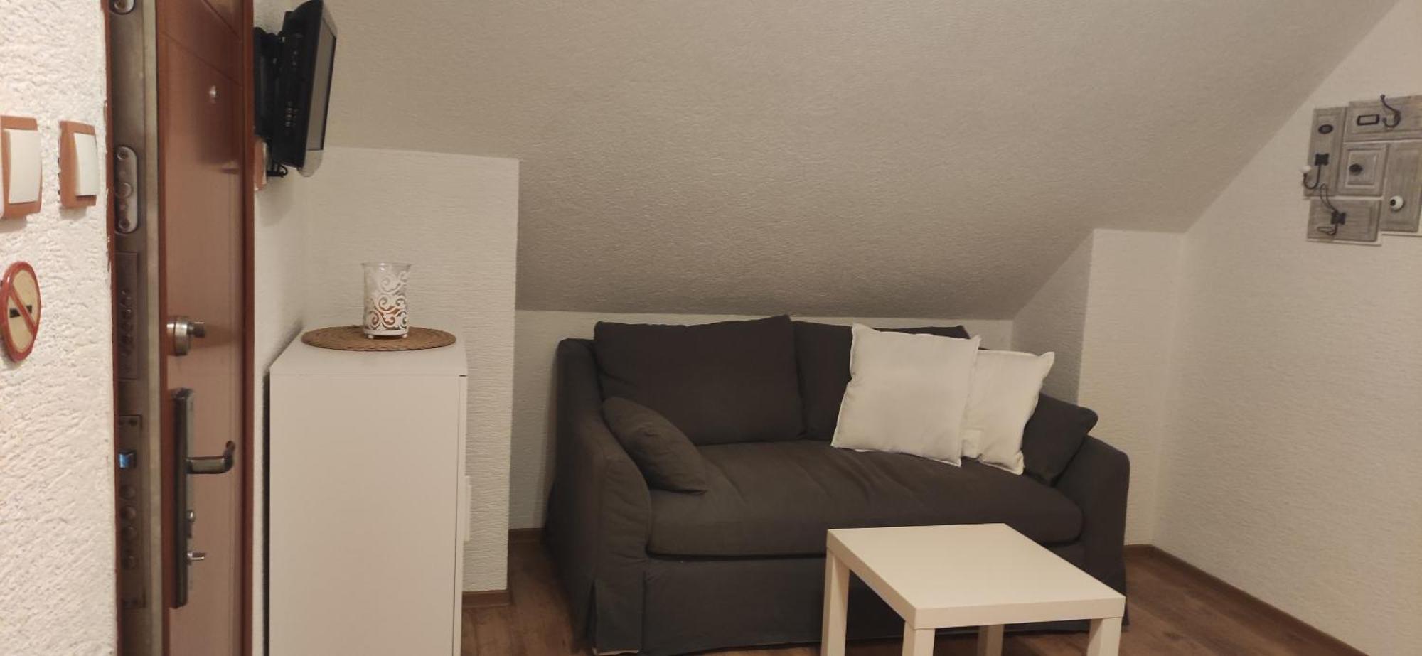 Apartman Nad Vinnym Sklepom Pouzdrany Exterior foto